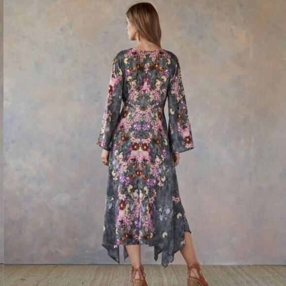 Feathers by Tolani Maxi Dress Sz M Clara Garden Floral Cement Gray Boho - Picture 15 of 15